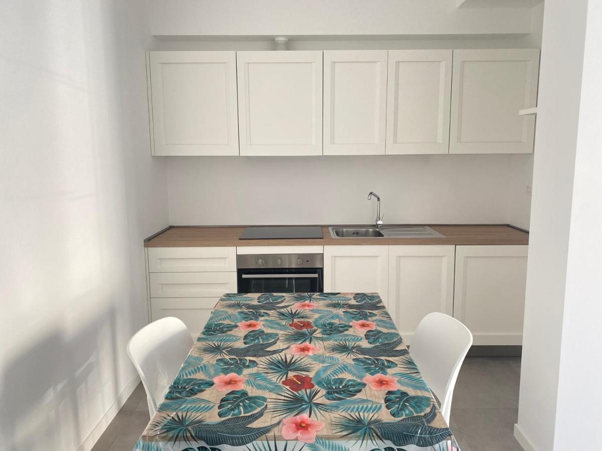 Nuovo Bilocale Super Accessoriato Con Spazio Esterno Lägenhet Sirolo Exteriör bild